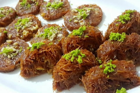 تصویر 4 از فروش باقلوا رشته ای کرمانشاه + قیمت خرید به صرفه